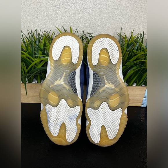 Jordan 11 Retro Low Derek Jeter RE2PECT AV2187-441 - Picture 9 of 11